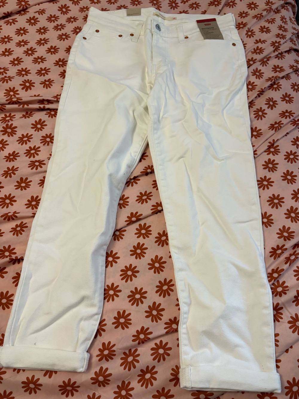 Bundle 3 for $25. NWT Levi's White Boyfriend Jeans. Size 6.